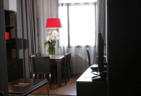Apartment Center *