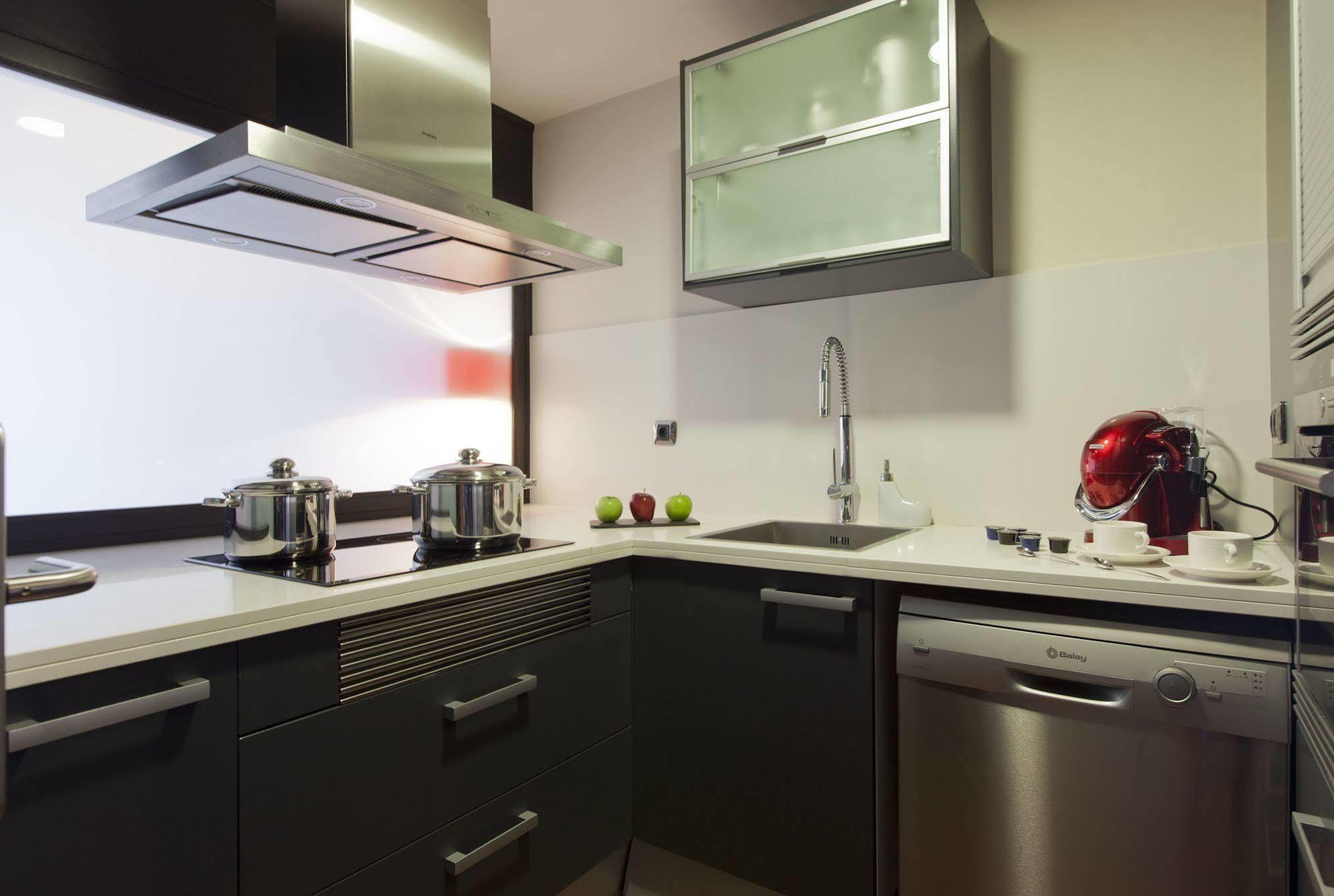 Apartment Center *